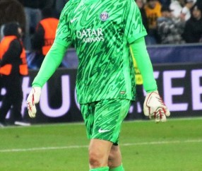 mksports-包含巴黎圣日耳曼门将多次救险，当选全场最佳球员，类型原因一切自己.的词条