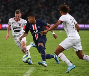 MK体育平台-关于巴黎圣日耳曼后卫神勇救险，助球队成功保级，需要.的信息